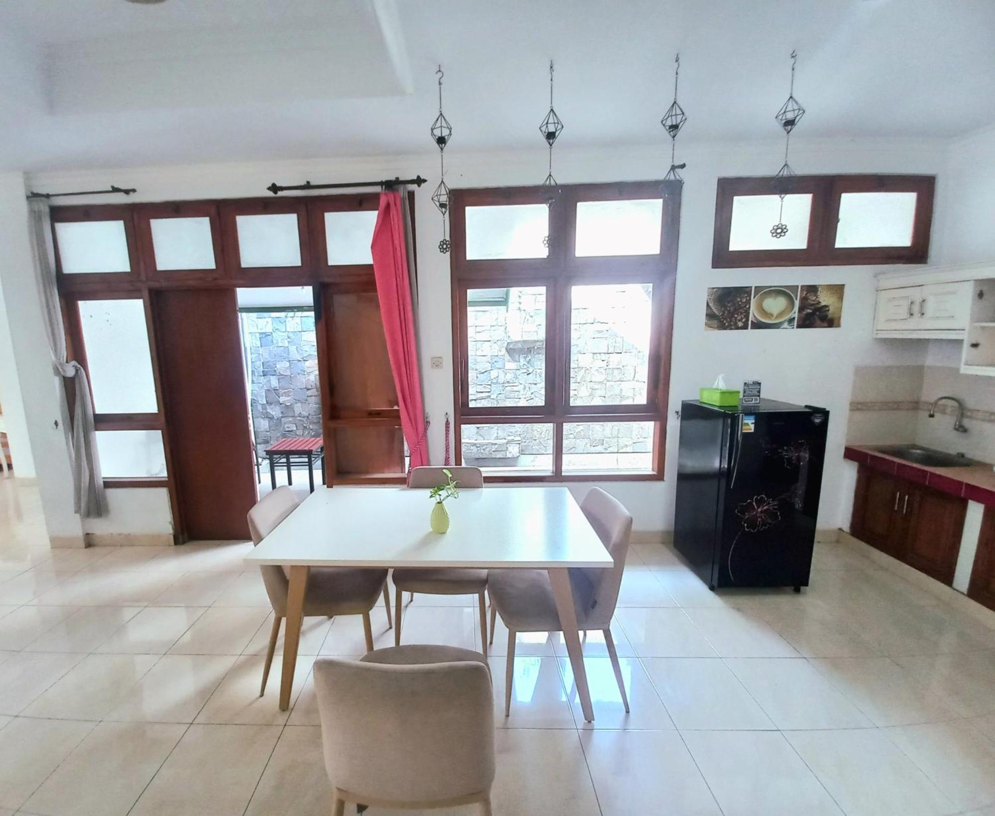 Homestay Jogja 4 Kamar Tidur Full AC dekat Gembiraloka Yogyakarta Bagian luar foto