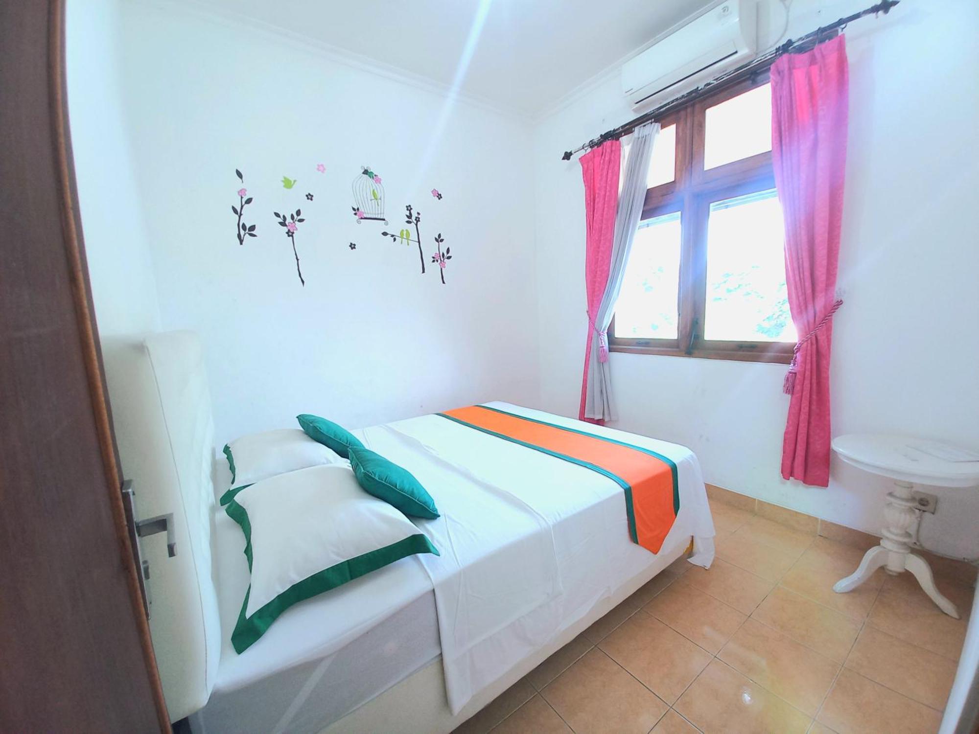 Homestay Jogja 4 Kamar Tidur Full AC dekat Gembiraloka Yogyakarta Bagian luar foto