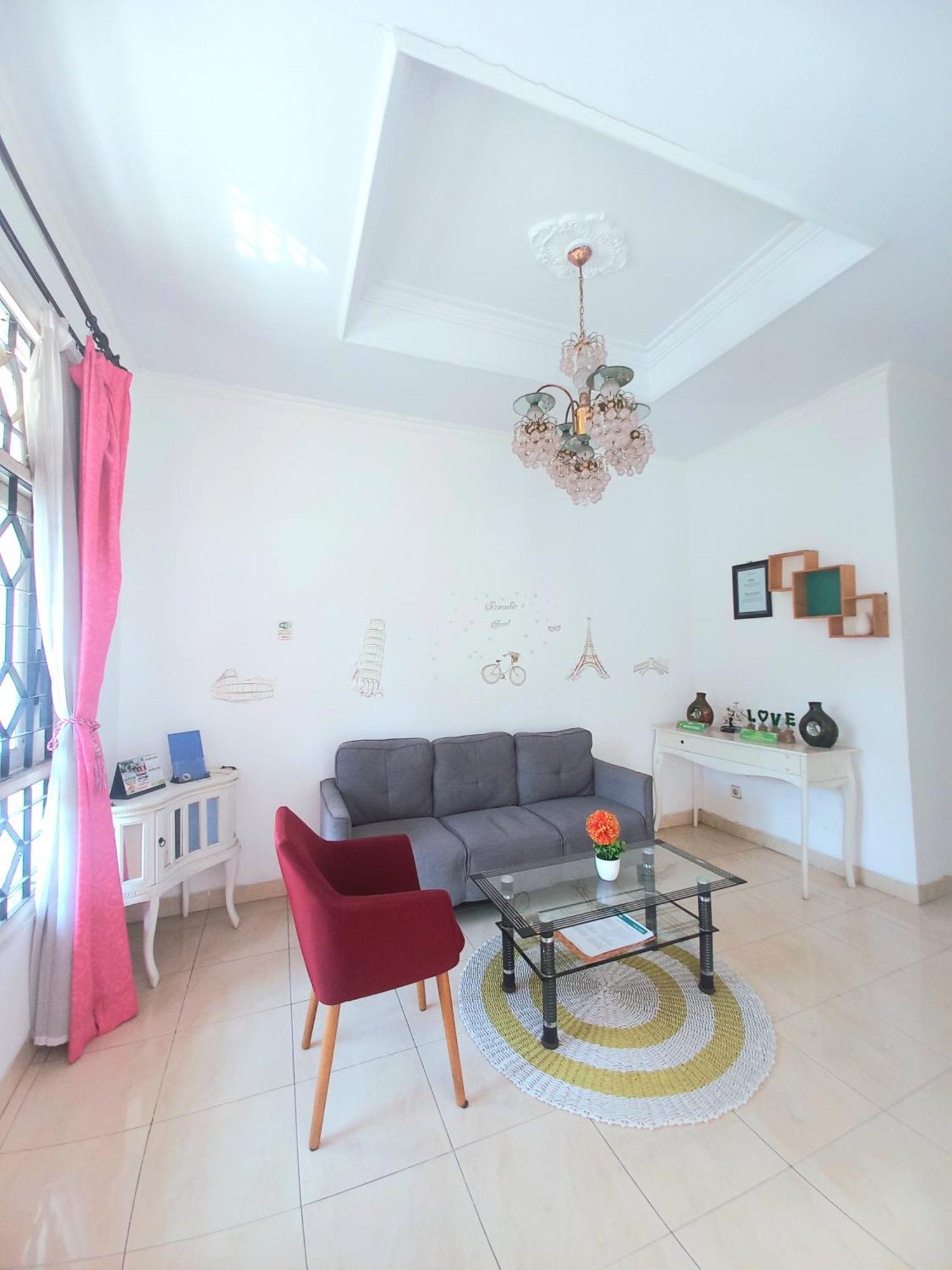 Homestay Jogja 4 Kamar Tidur Full AC dekat Gembiraloka Yogyakarta Bagian luar foto