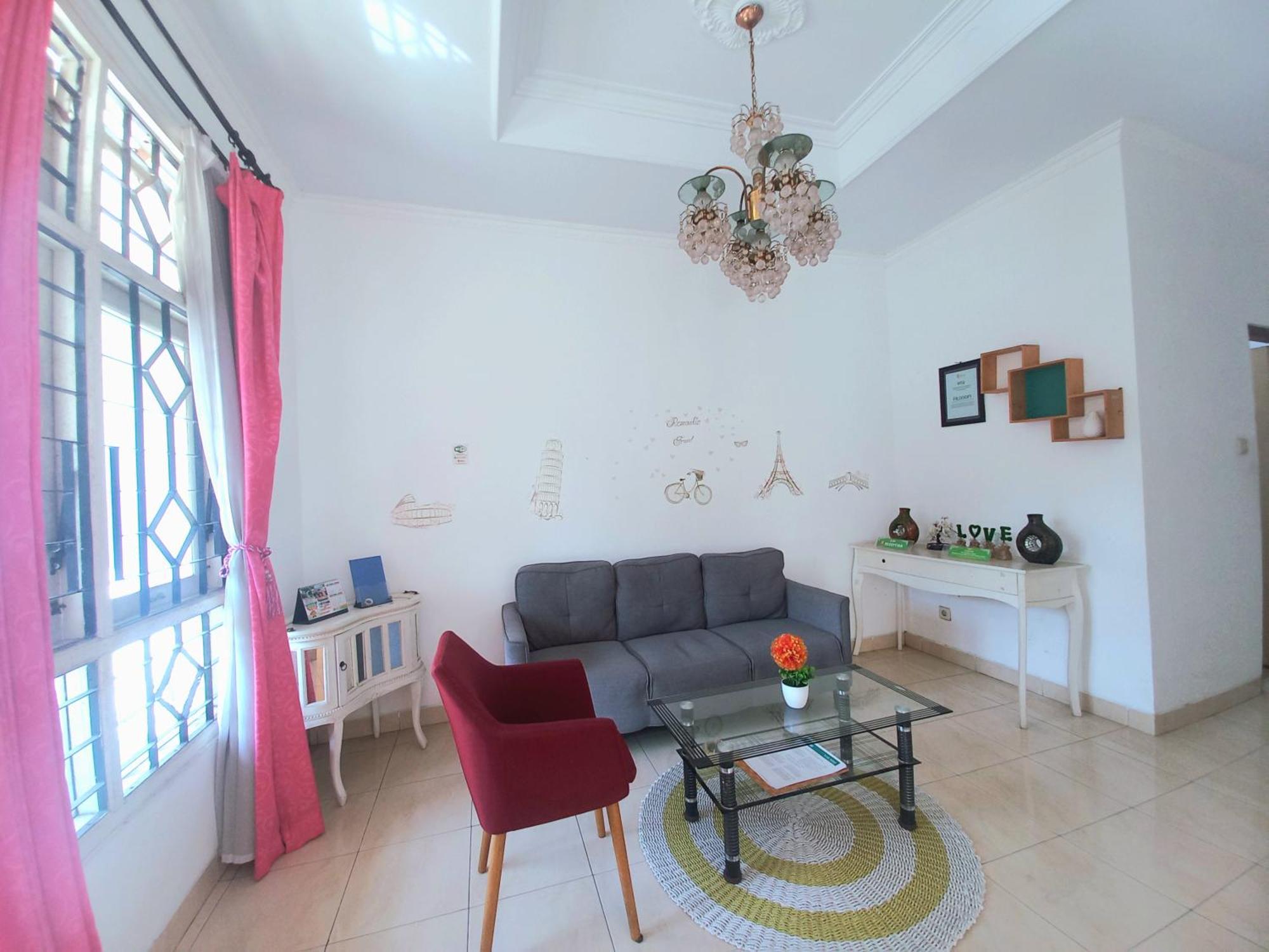 Homestay Jogja 4 Kamar Tidur Full AC dekat Gembiraloka Yogyakarta Bagian luar foto