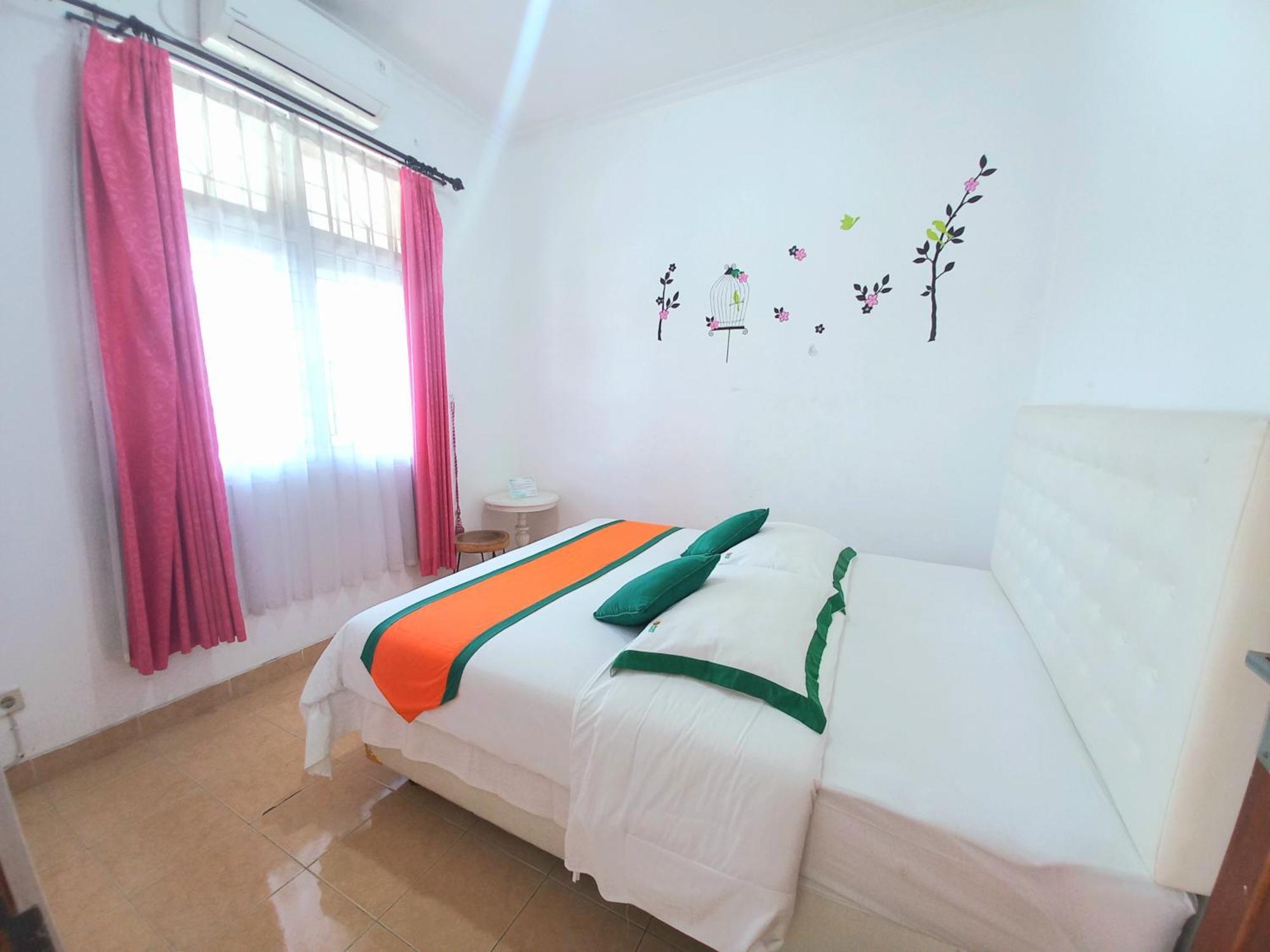 Homestay Jogja 4 Kamar Tidur Full AC dekat Gembiraloka Yogyakarta Bagian luar foto